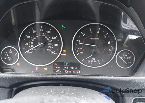 2016 BMW 328I xDrive z USA, uszkodzony, nr VIN WBA8E3C55GK501040